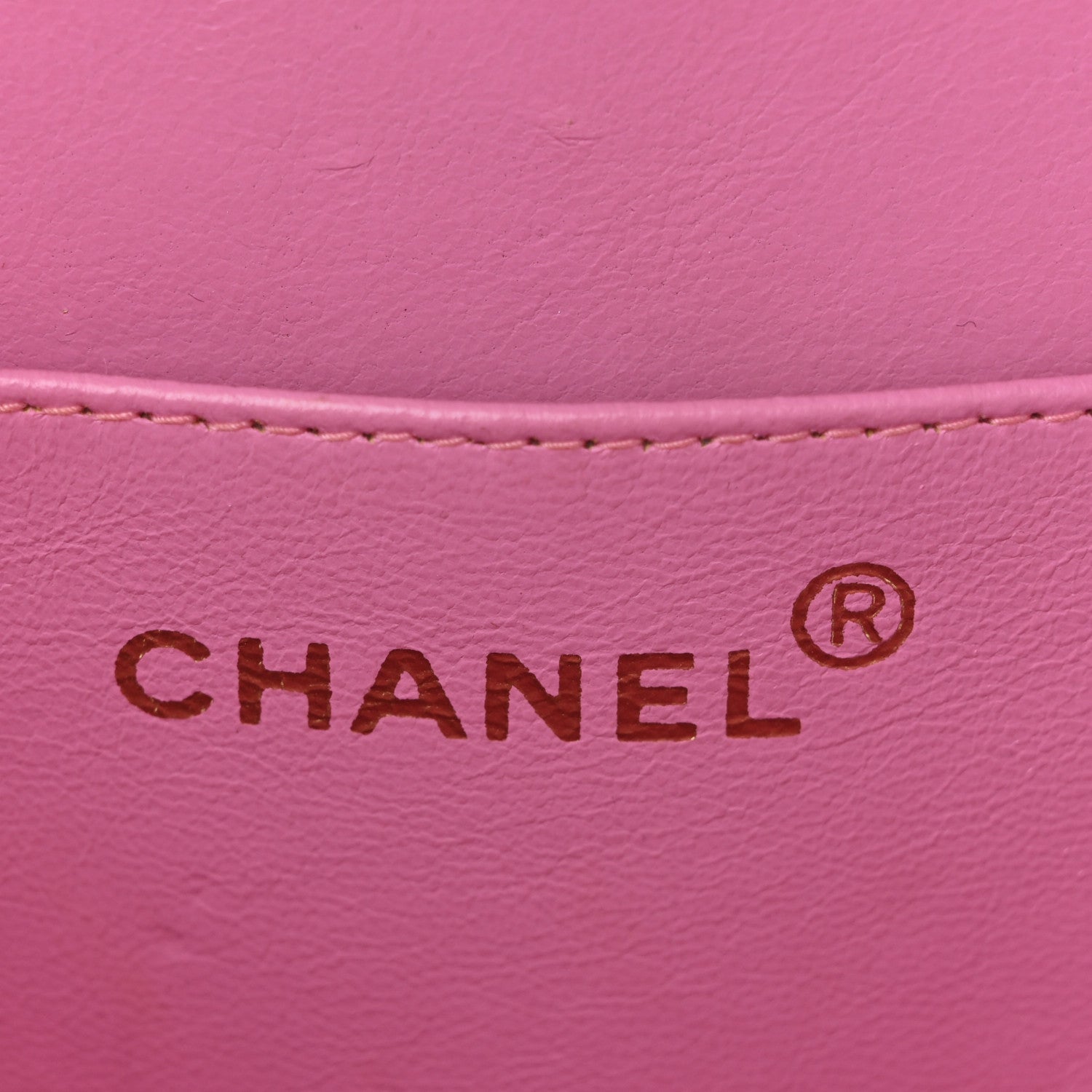 PRE-LOVED CHANEL Vintage 1995 Pink Heart Vanity Bag with Gold Hardware