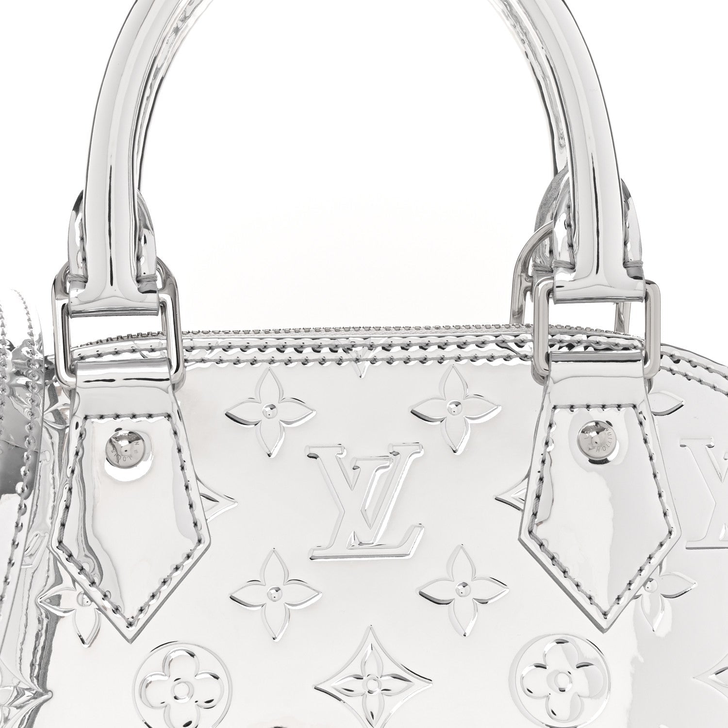 PRE-LOVED Louis Vuitton Miroir Alma BB